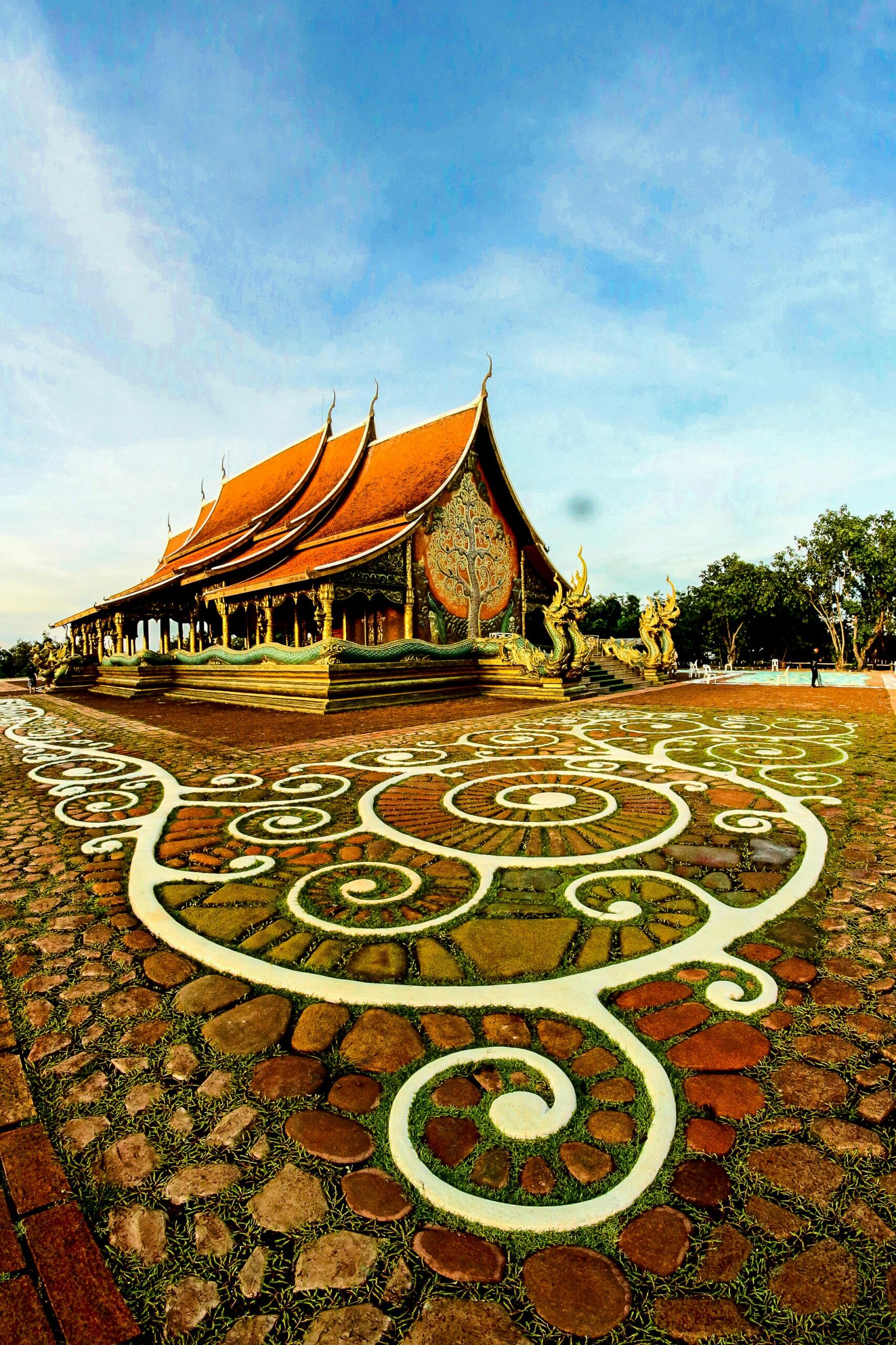 Wat Sirindhornwararam (Phu Prao Temple), Ubon Ratchathani